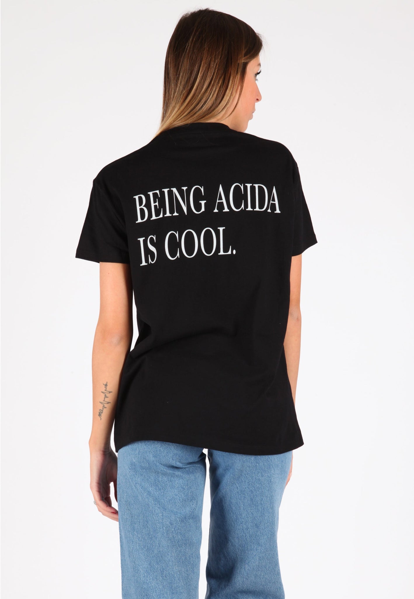 T-Shirt  "Being acida is cool"